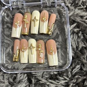 Gold and Cream Nail Art Set